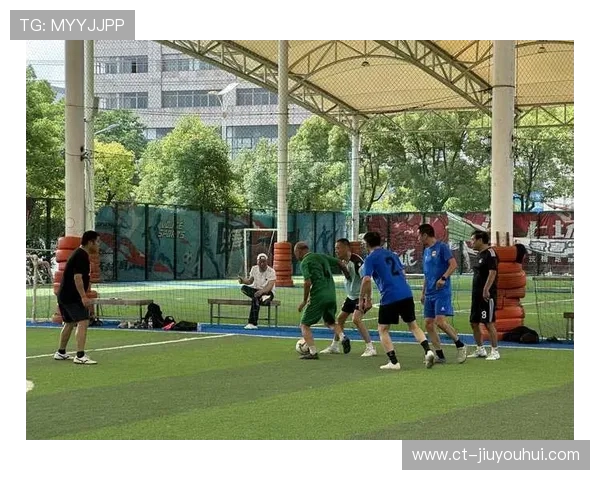 从绿茵赛场到光影世界一段跨越足球与电影的传奇人生 从绿茵赛场到光影世界一段跨越足球与电影的传奇人生